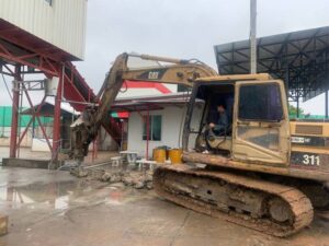 รื้อบ้านทุบตึก.com รถแม็คโครเชียงราย 21 รื้อบ้านทุบตึก.com รับรื้อบ้านทุบตึกเชียงราย 69